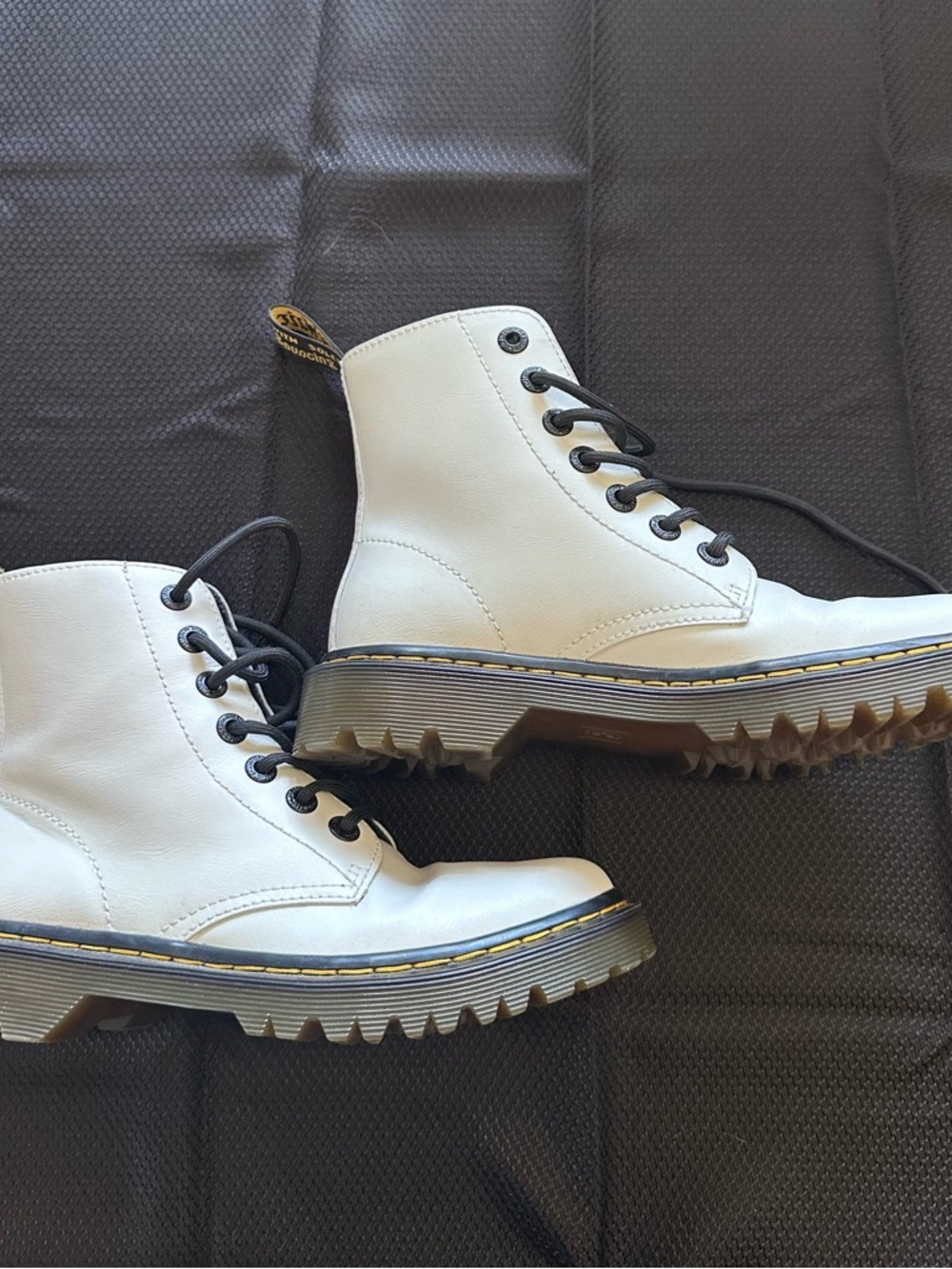 White Dr. Martens LUANA Style! - Picture 4 of 6